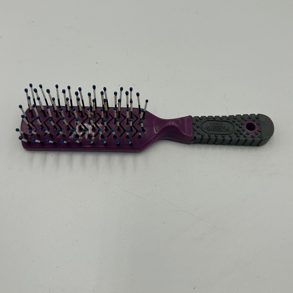 Vidal Sassoon Purple Vented Hair Brush Ball Tipped Bristles Textured Grip Handle